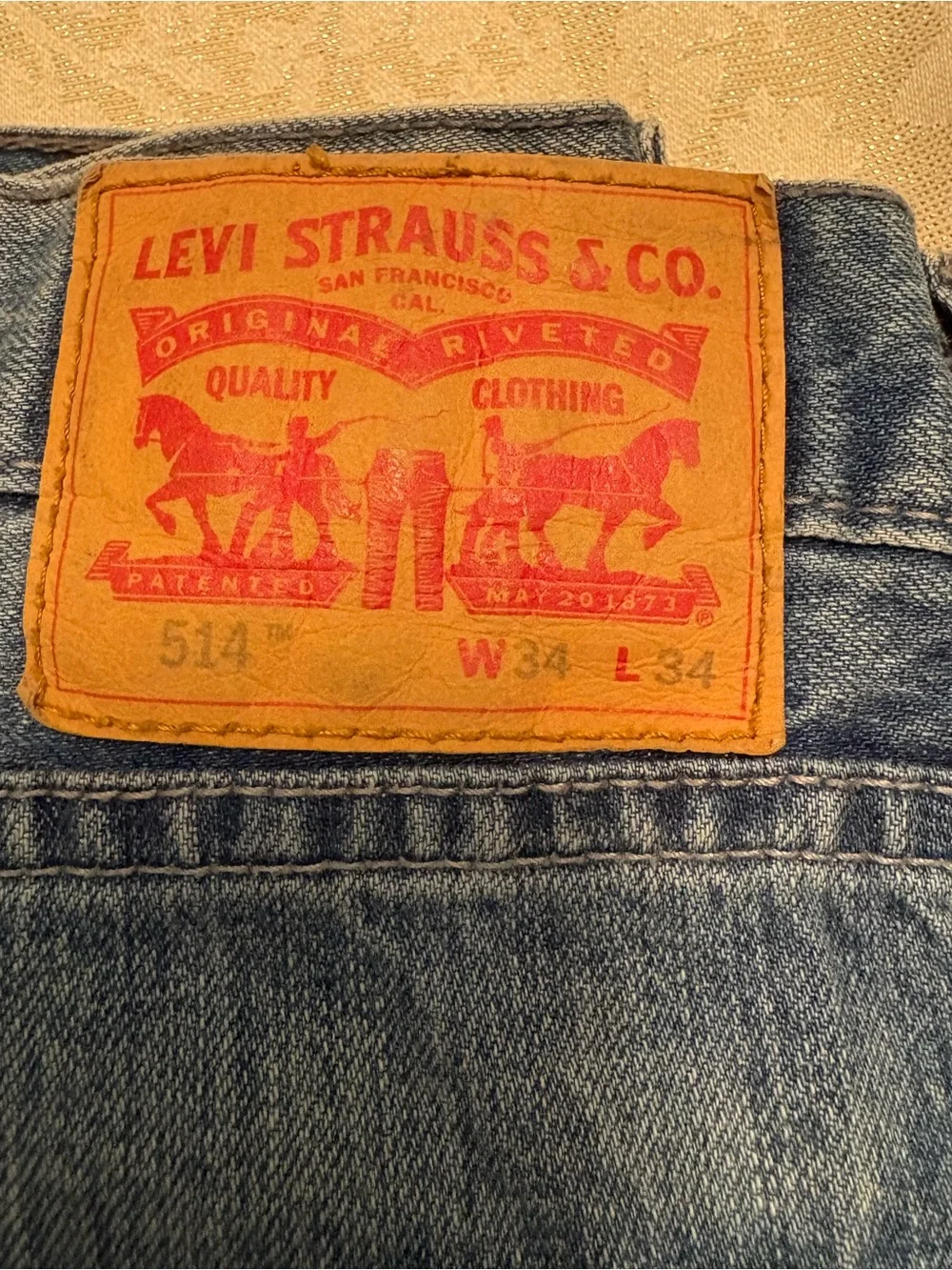 Levi's 514 Men's Blue Denim Jeans - Classic Straight Fit